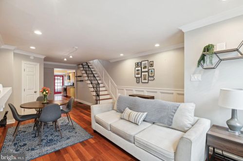 208 Mckean St, Philadelphia PA 19148-2646 exterior