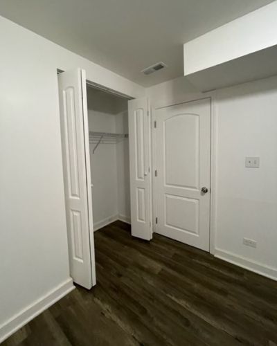 220 Hoyne Ave, Chicago IL 60643-4004 exterior