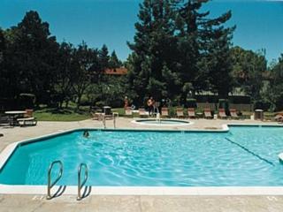 1026 De Anza Blvd, San Jose CA  95129-2709 exterior