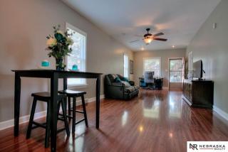 4327 33rd St, Omaha, NE 68107-1421