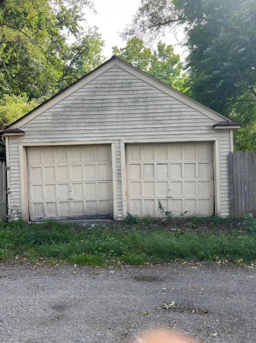 438 Mclaughlin Ave, Meskegon MI 49442-3935 exterior