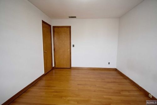 166 Morningside Ln, Palisades Park NJ exterior