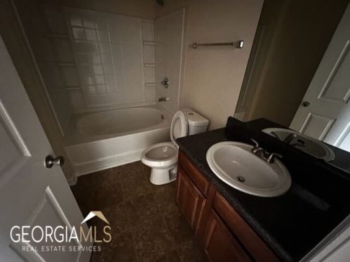 5203 Fairington Club Dr, Lithonia GA  30038-5668 exterior