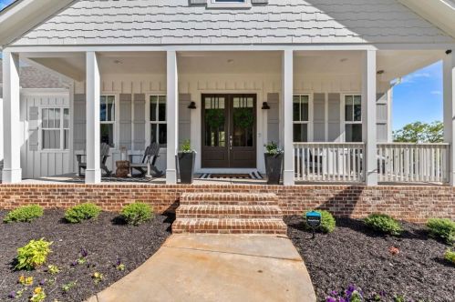 8805 Bethel Rd, Gainesville, GA 30506-3961