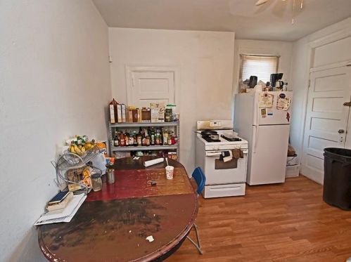 2900 Shadeland Ave, Pittsburgh PA 15212-2557 exterior