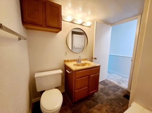 1901 Fitzhugh Ave, Dallas TX  75204-7208 exterior