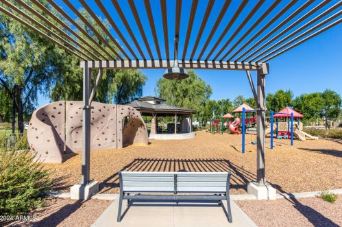 3140 Mingus Dr, Chandler AZ 85249-2052 exterior