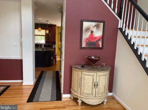 6032 Cliff Dr, Alexandria VA  22315-2602 exterior