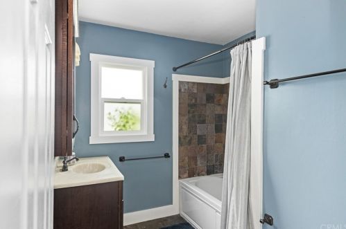 1412 Naples Pl, Fullerton CA  92833-4432 exterior