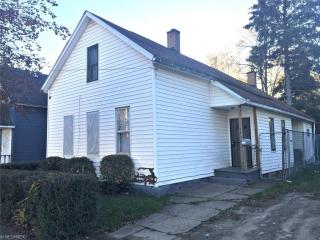 3734 61st St, Cleveland, OH 44105-1210