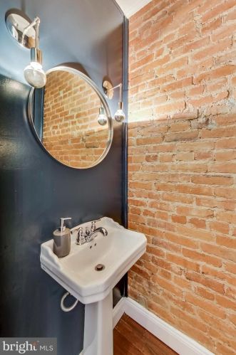 1532 1st St, Washington DC 20001-1147 exterior