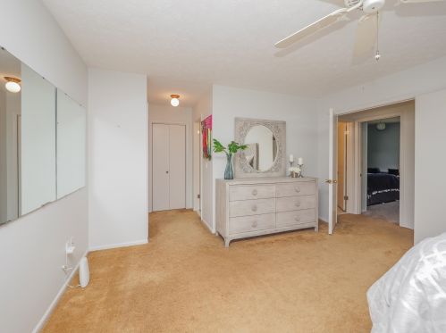 6303 Eagle Rdg Dr, Kalamazoo MI 49004-8677 exterior