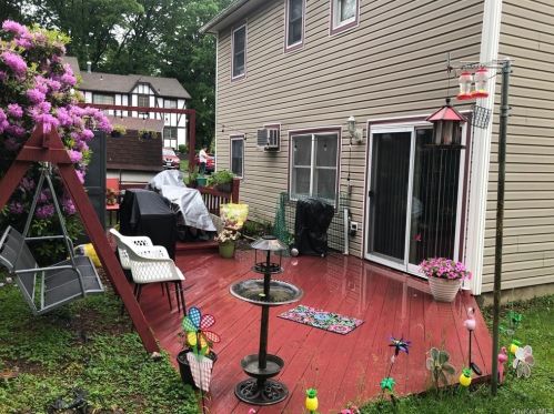 19 Phillips St, Middletown NY 10940-4246 exterior