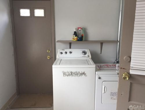 2 6th St, New Brunswick NJ 08901-3316 exterior