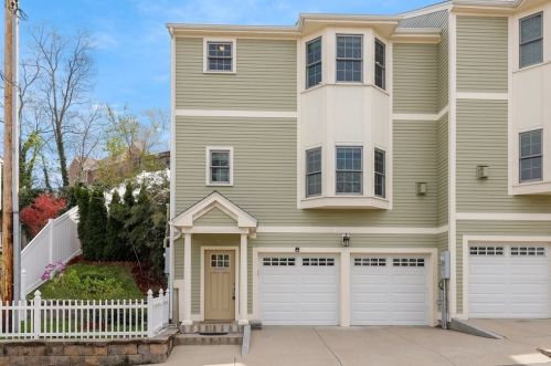 60 Newton St, Boston, MA 02118