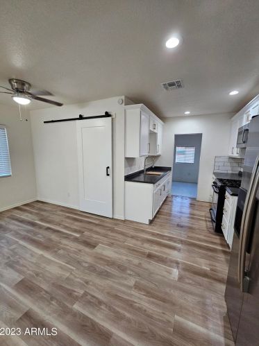 2932 Diamond St, Phoenix AZ  85008-5015 exterior