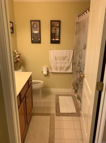 24 Avoncroft Ln, Middletown NY 10940-5078 exterior