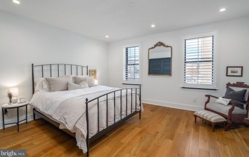 620 Carpenter St, Philadelphia PA  19147-2908 exterior