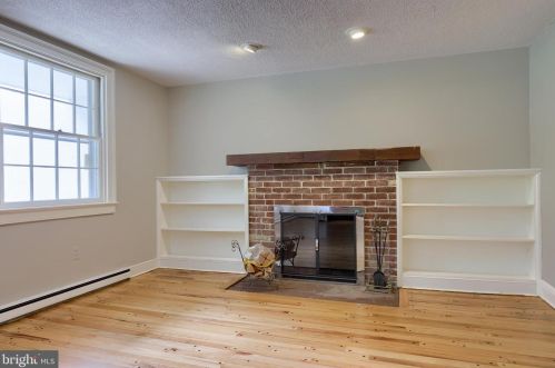 1944 Millersville Rd, Lancaster PA 17603-6153 exterior