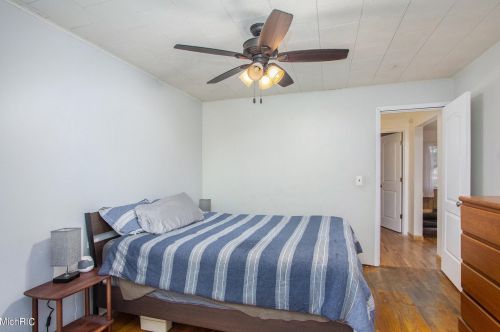 2171 Dangl Rd, Meskegon MI 49444-8748 exterior