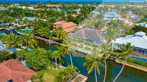 480 15th Ave, Naples, FL 34102-7437