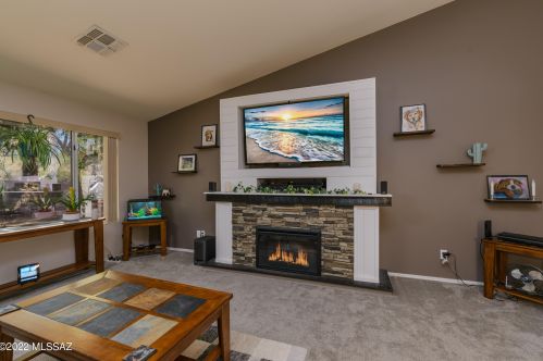 37770 Silverwood Dr, Tucson, AZ 85739-2015