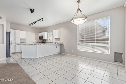 19806 15 Pl, Phoenix AZ 85024-3648 exterior