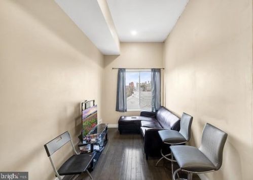 1803 6 St, Philadelphia PA 19140-2539 exterior