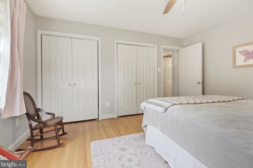 7701 Midday Ln, Alexandria VA 22306-2522 exterior