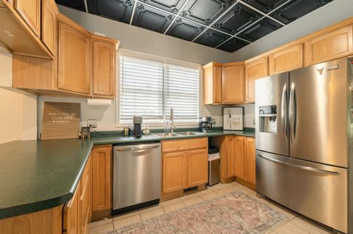 106 Hamilton St, Dowagiac MI  49047-1223 exterior