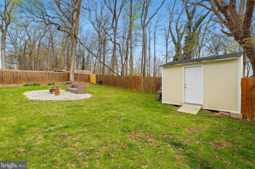 4216 Landgreen St, Rockville MD 20853-2731 exterior