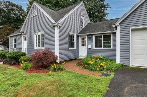 67 Sword Ave, Enfield, CT 06082-1819