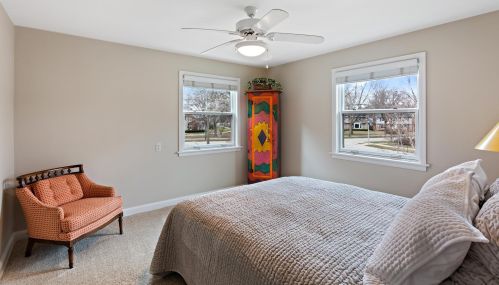 5267 Diversey Blvd, Milwaukee WI 53217-5201 exterior