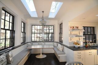 47 Pinckney St, Boston MA  02114 exterior