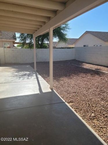 10211 Paseo Juan Tabo, Tucson AZ  85747-5260 exterior