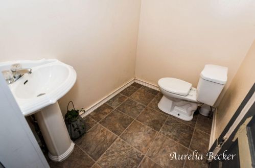 1302 Sherman St, Grand Rapids MI 49506-2613 exterior