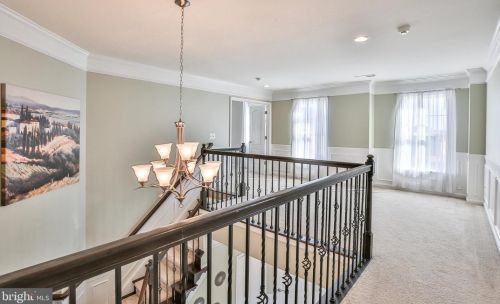 16609 Fox Chase Ct, Leesburg VA 20176-7845 exterior