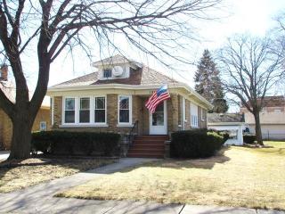 1212 Briargate Ave, Joliet, IL 60435-3930