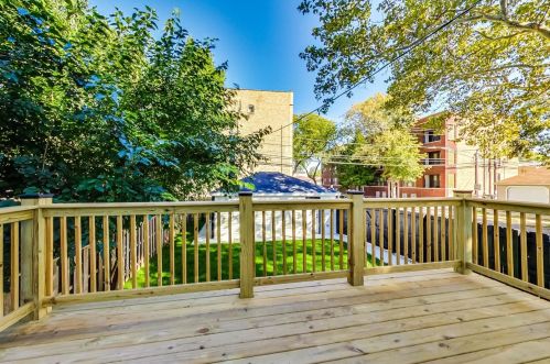 3800 Eddy St, Chicago IL  60618-5014 exterior