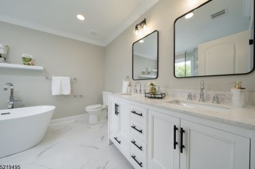 26 Minton Ave, Chatham Township NJ  07928-2740 exterior