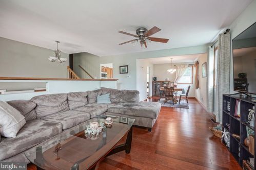 2402 Andover Rd, Riverton NJ 08077-3510 exterior