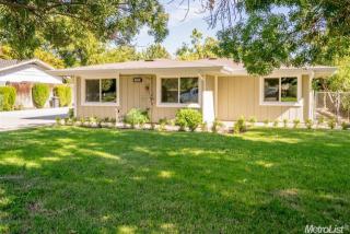 1080 Edwards Dr, Turlock, CA 95380-3546