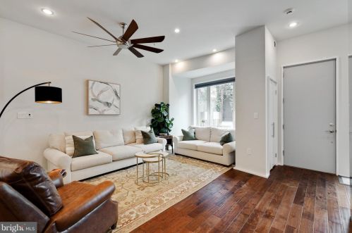 970-74 Leithgow St, Philadelphia PA  19123-1440 exterior