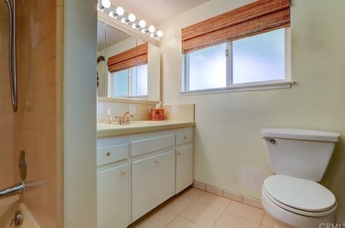 313 Lillie Ave, Fullerton CA 92831-4226 exterior