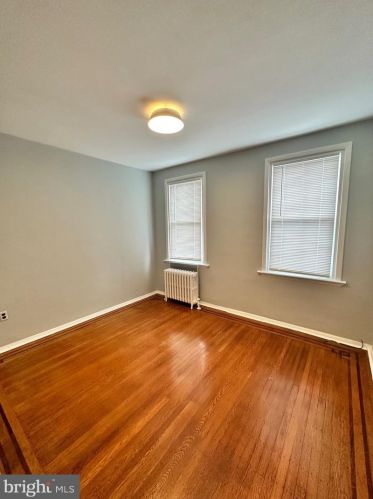 1075 Allengrove St, Philadelphia PA  19124-2944 exterior