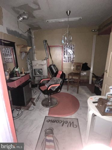 3230 Front St, Philadelphia PA 19140-5806 exterior