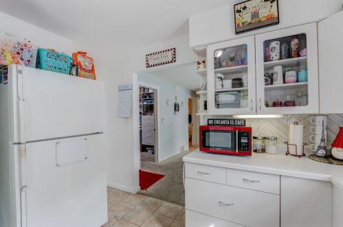 2015 94, Milwaukee WI 53227-1403 exterior