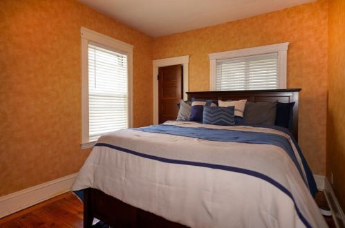 121 Hope Ave, Worcester MA 01603-2237 exterior