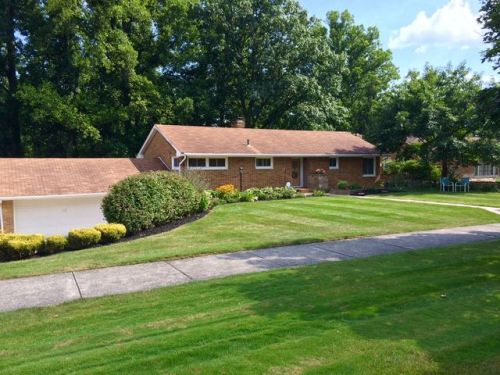 90 Powers Rd, Cleveland, OH 44146-3543