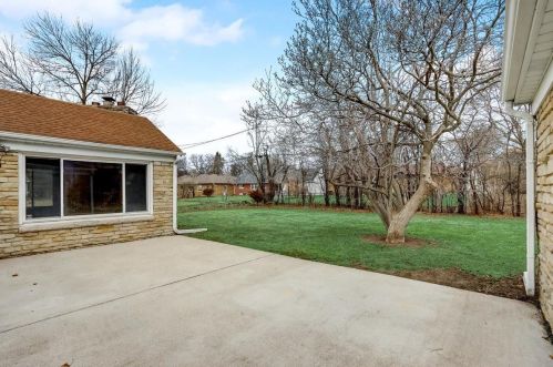 3160 Menomonee Riv Pkwy, Milwaukee WI 53222-3371 exterior